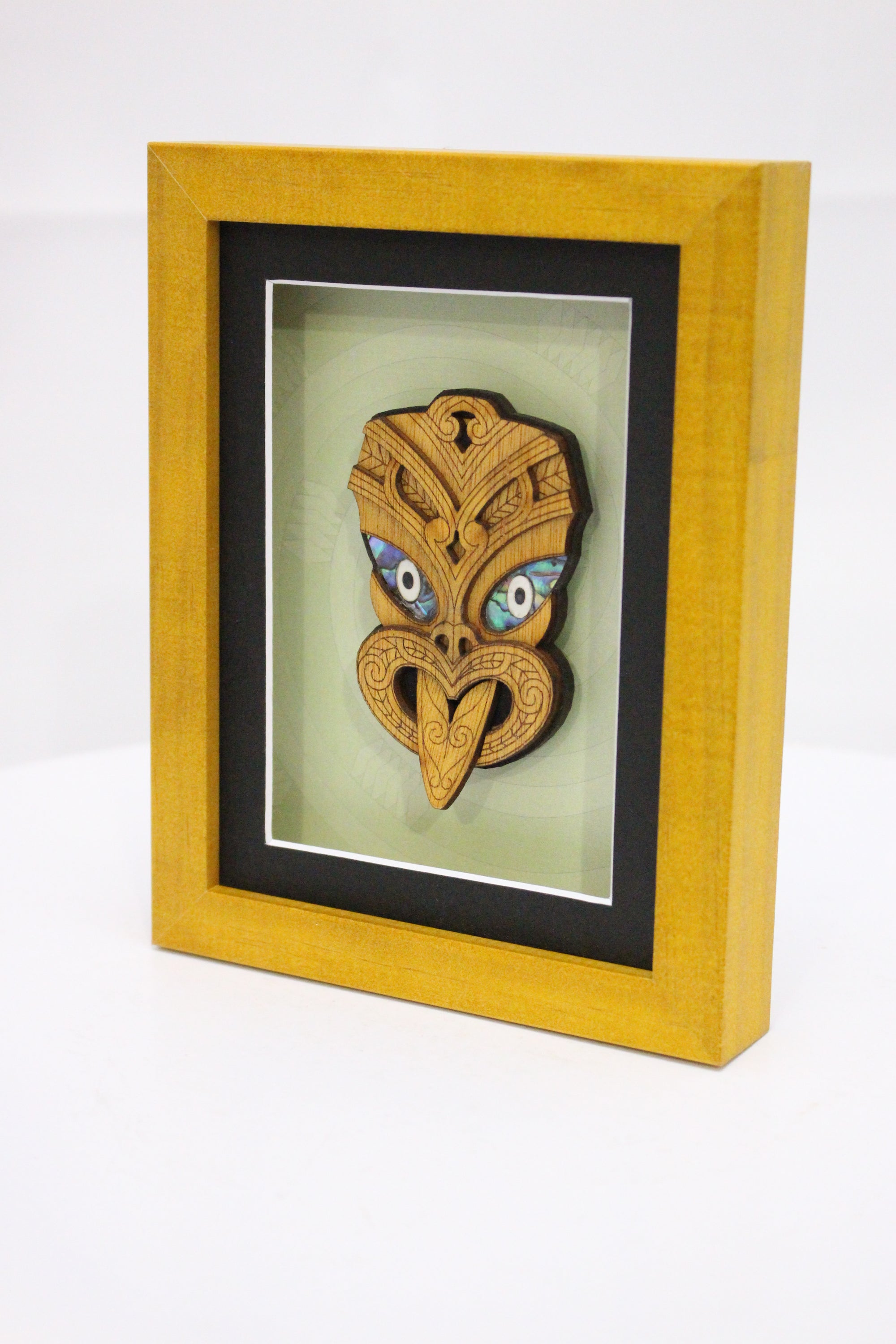 Small Framed Wheku